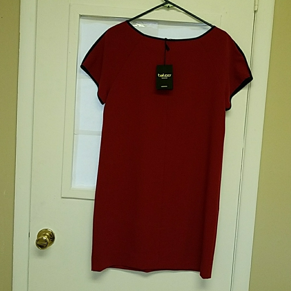Dress - Picture 3 of 3